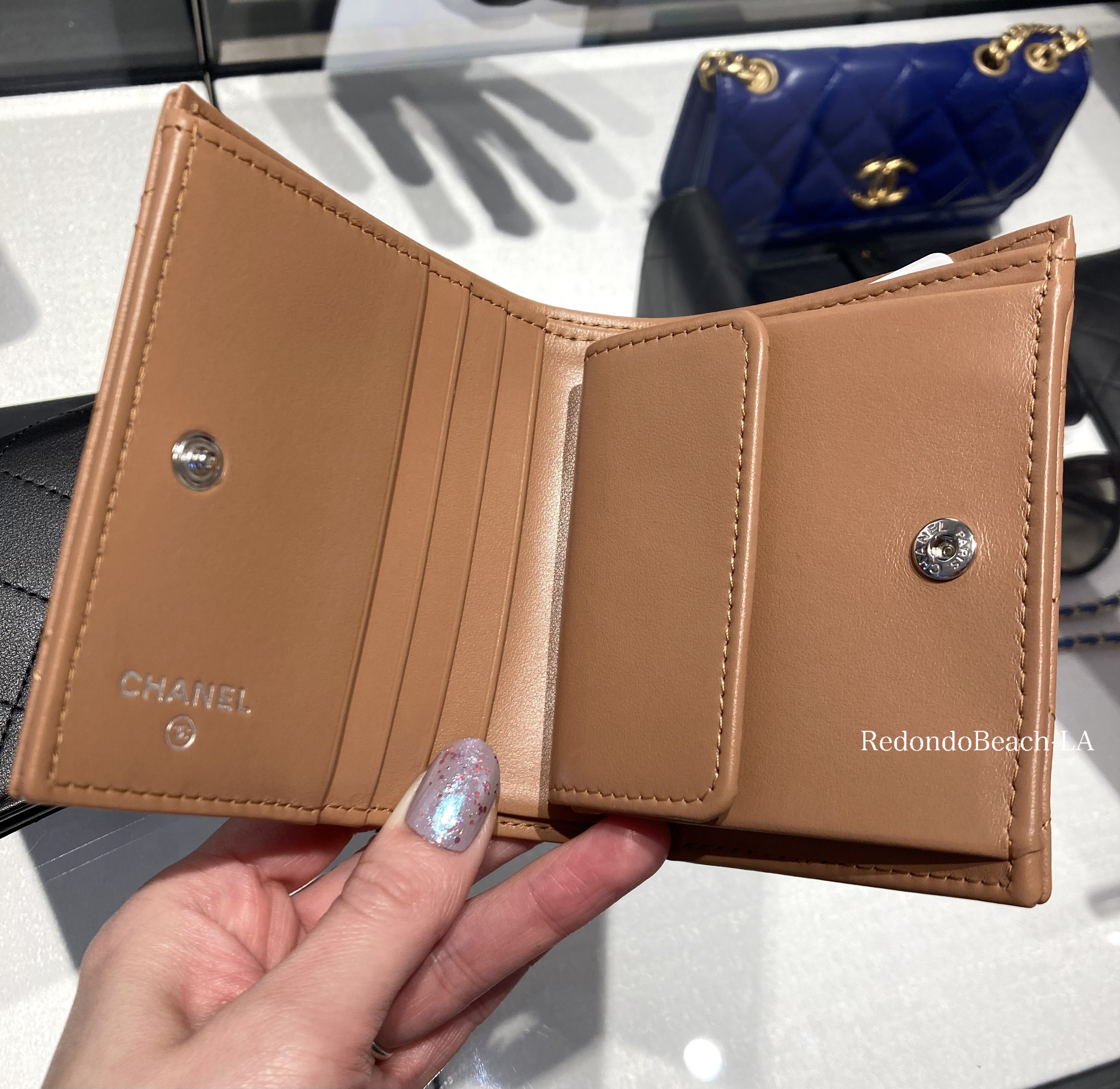 【マット風の大人デザイン】CHANEL★二つ折り畳み財布