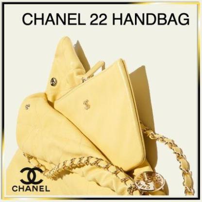 通勤からお出かけまで♪【CHANEL】Chanel 22 Handbag