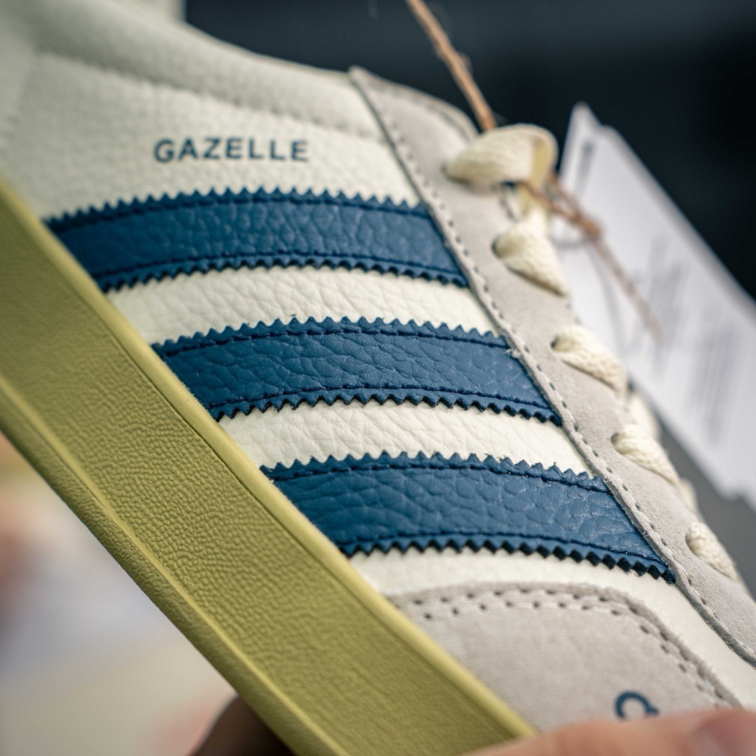【本当の限定連名です!】Stüssy X Adidas Gazelle 🔥25SS