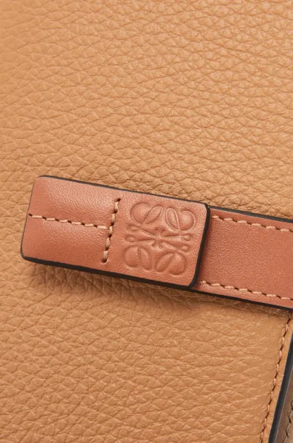 バーティカル ウォレット ラージ（グレインカーフ）