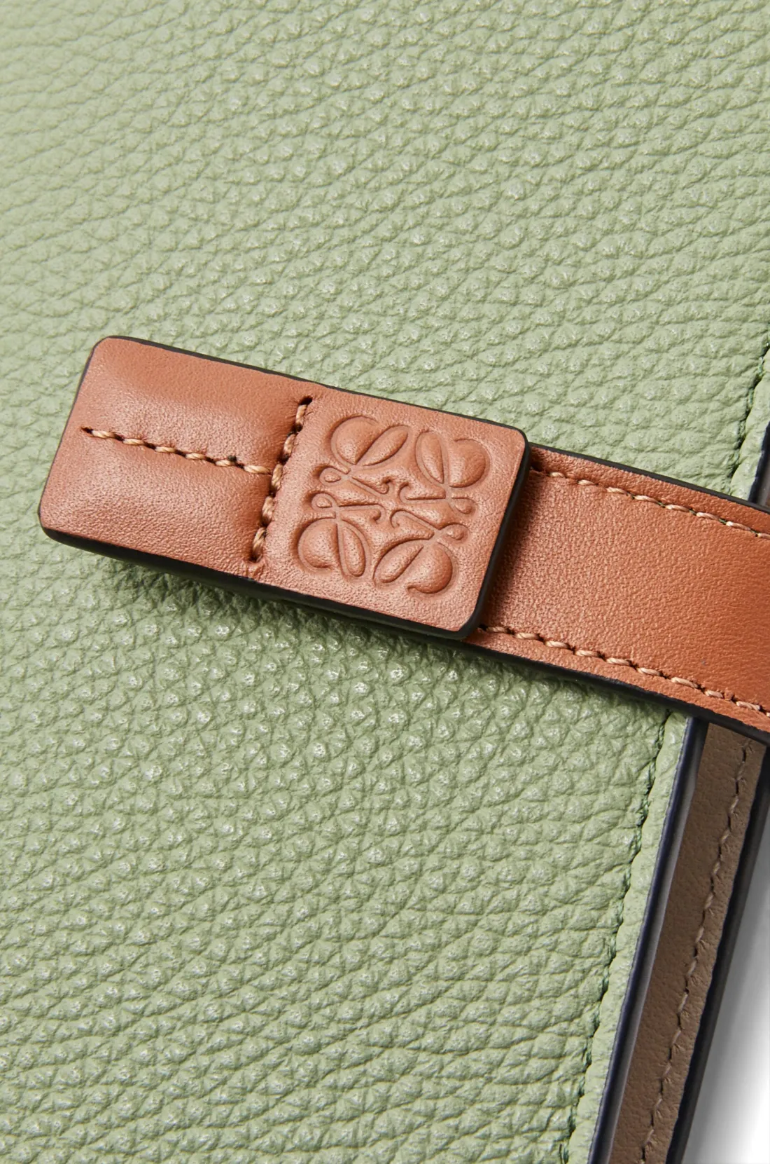 バーティカル ウォレット ラージ（グレインカーフ）