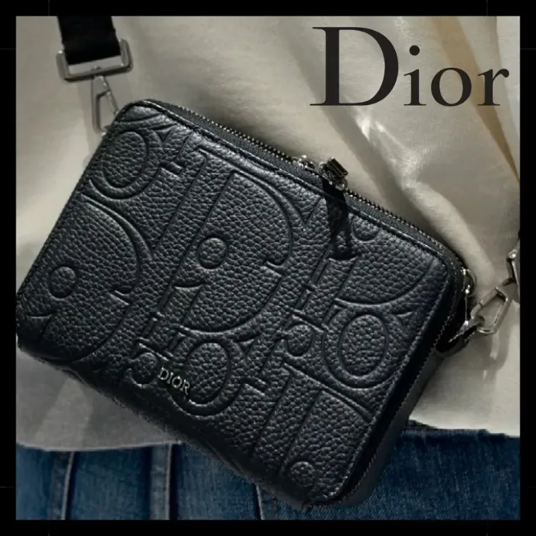 丁度良いお洒落サイズ★【 Dior 】ストラップ付き ジップポーチ