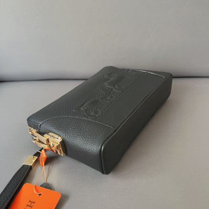 Hermesエルメス・レザークラッチバック
