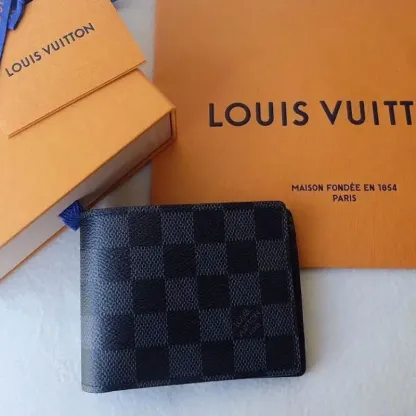 すぐ届く ルイヴィトン モノグラム 折り畳み 財布 M60895 M61695