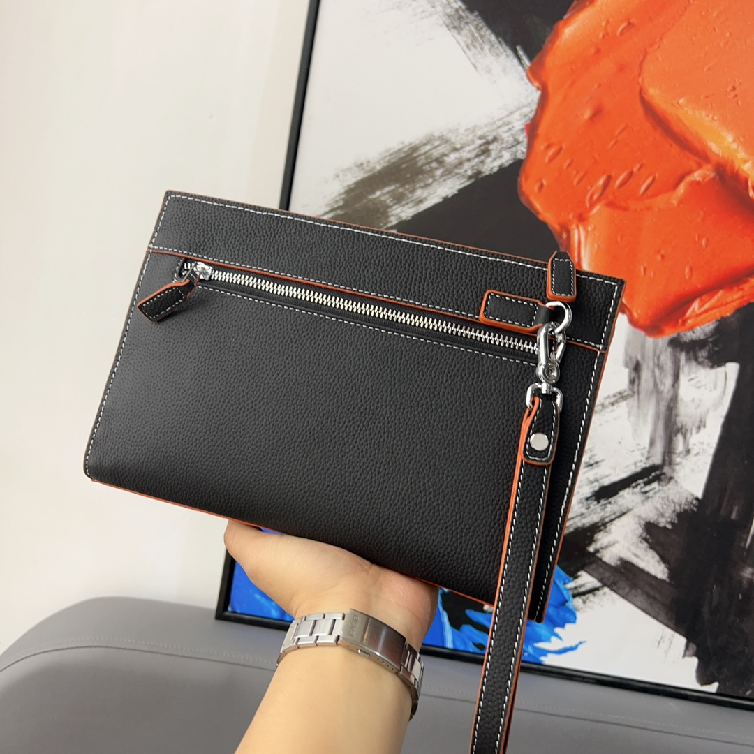 Hermesエルメス・レザークラッチバック