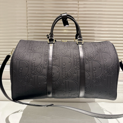 【ステキな小旅行に最適】Dior Weekender 40 バッグ