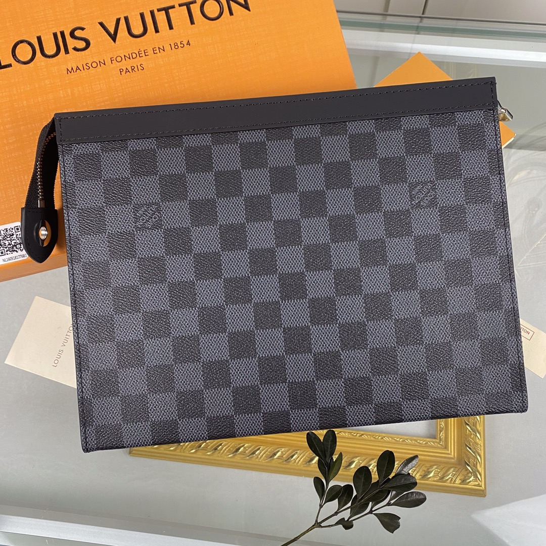 【LOUIS VUITTON】ポシェット・ヴォワヤージュ MM