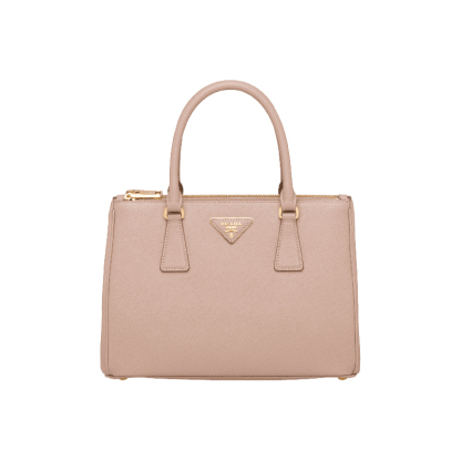 🔥STORY雑誌掲載🔥！高垣麗子さん愛用の新作バッグが登場！PRADA ガレリア スモール スクエア バッグ！！まさに「今」持ちたい！