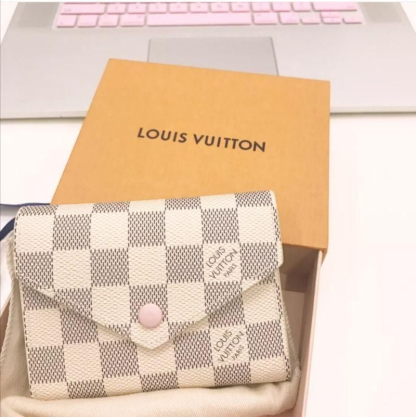 （ルイヴィトン）ポルトフォイユ・ヴィクトリーヌ