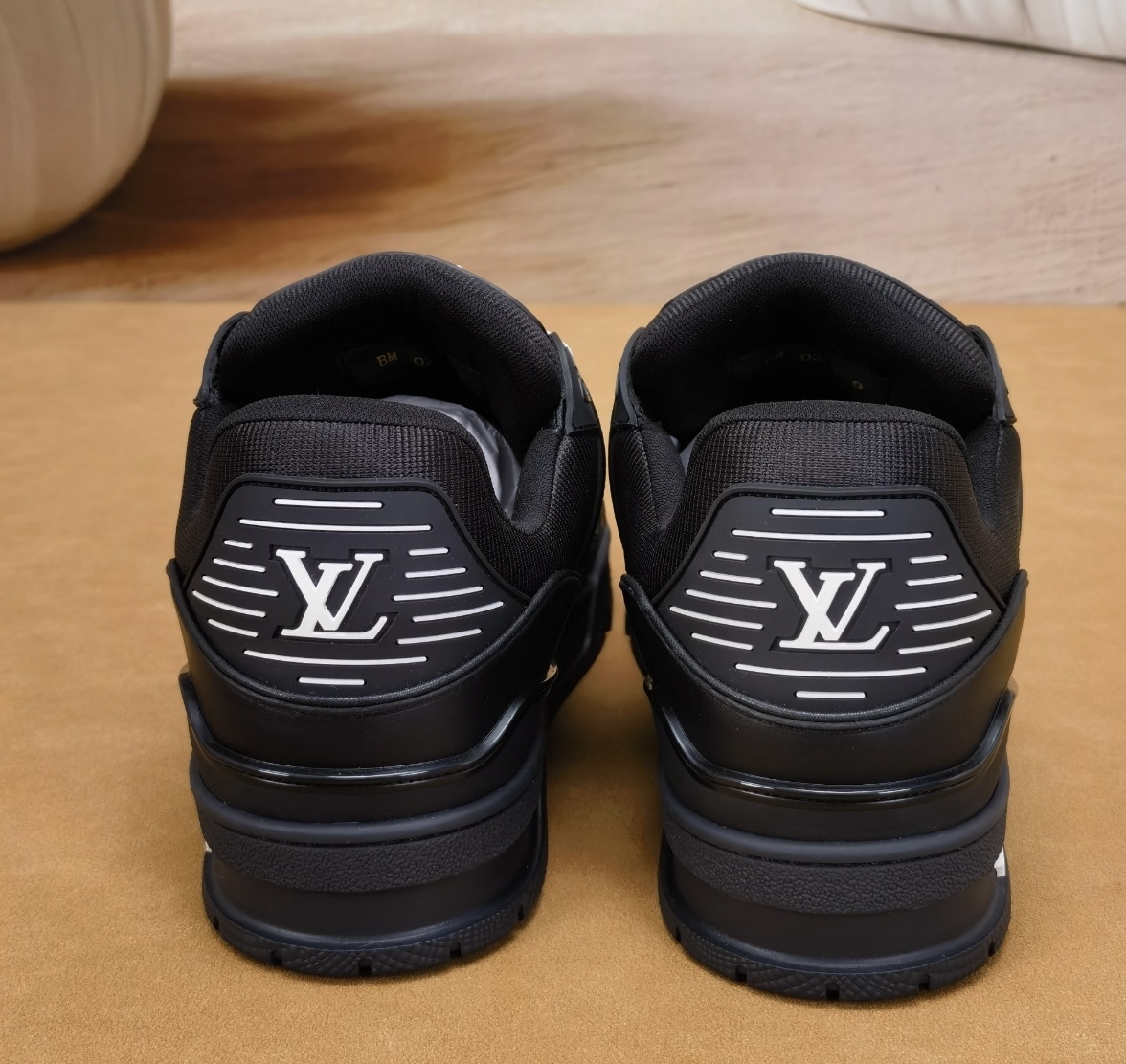 ★LV★ルイヴィトン トレイナー・ライン スニーカー