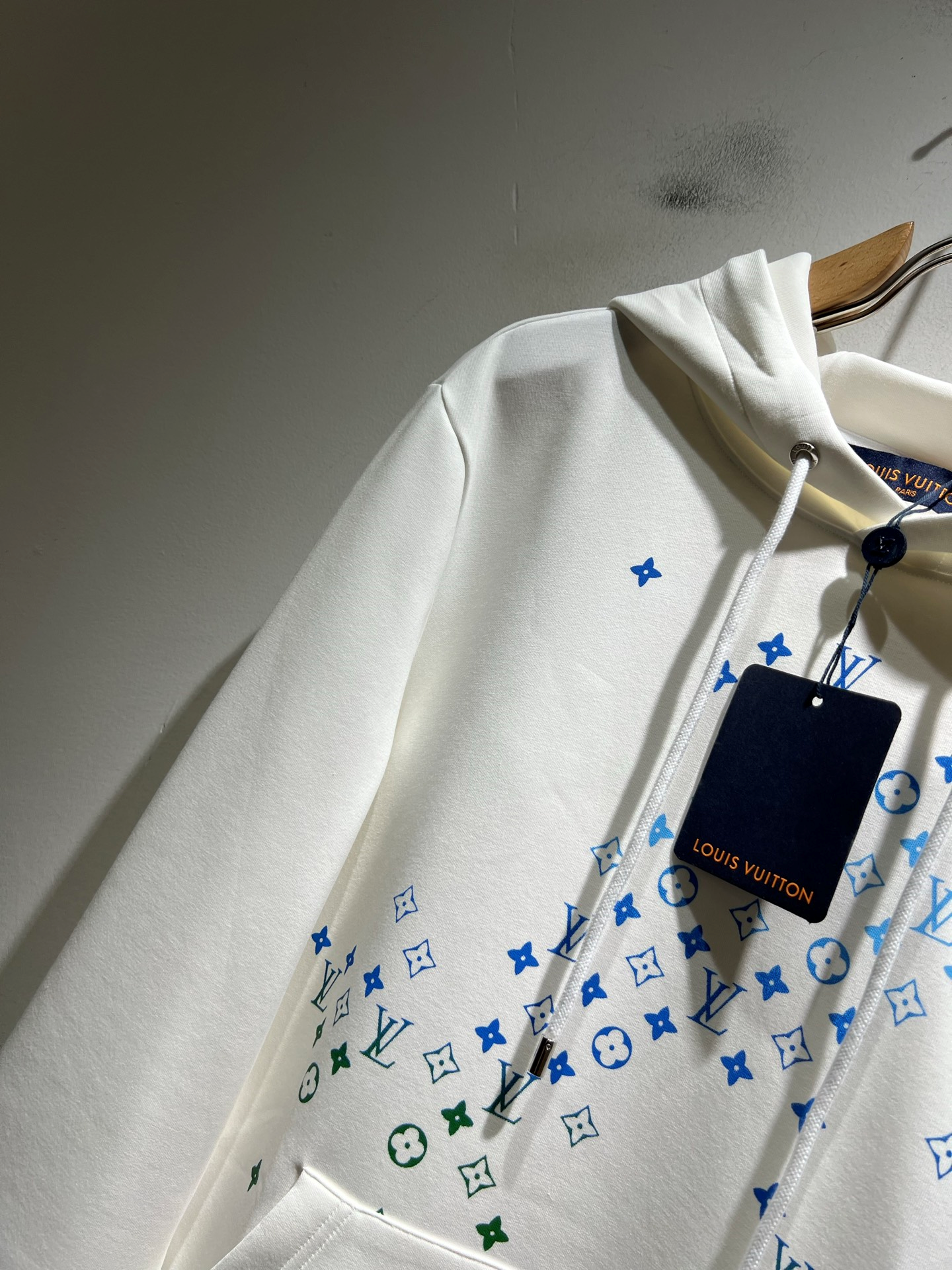 LOUIS VUITTON バックロゴ ユニセックス ロングスリーブ フーディー