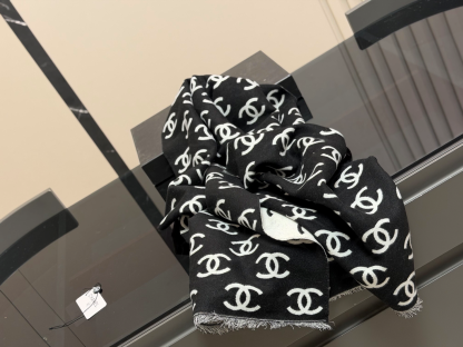 CHANEL  シャネル ウールとカシミヤ素材