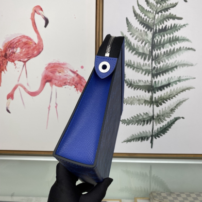 Louis Vuitton（ルイヴィトン）ポシェット・ヴォワヤージュ MM M30423