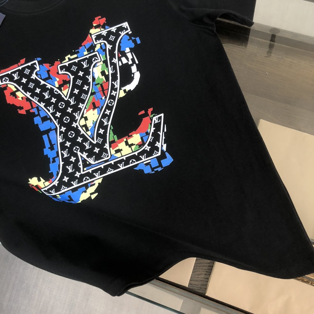 ルイ・ヴィトン 2026年春夏 カップルズ 半袖Tシャツ（ブラック/ホワイト）