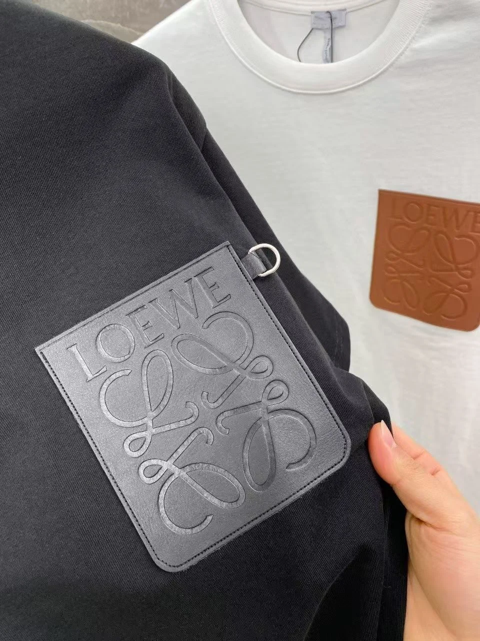 LOEWE『M-4XL』目立つ 気質満点 高品質 ファッション 快適 クール シンプル カジュアル 日常Ｔシャツ