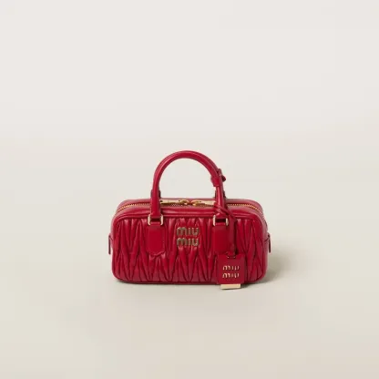 アルカディ マテラッセレザー バッグ