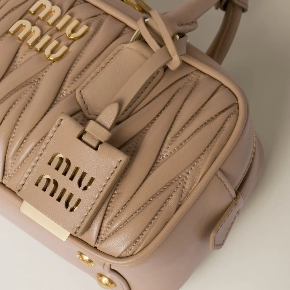 アルカディ マテラッセレザー バッグ