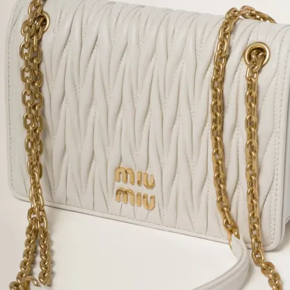 マテラッセレザー ミニバッグ