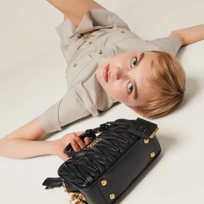 アルカディ マテラッセレザー バッグ スモ一ル