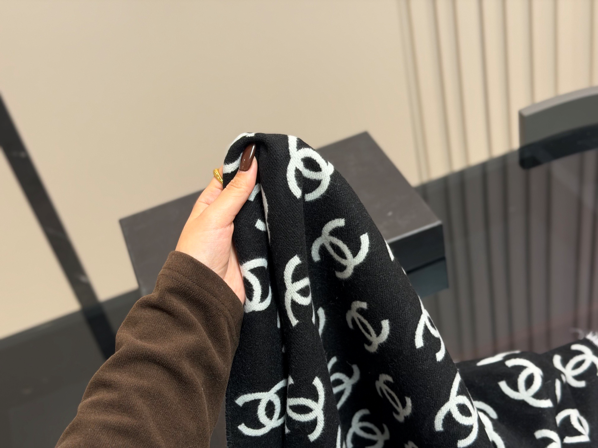 CHANEL  シャネル ウールとカシミヤ素材