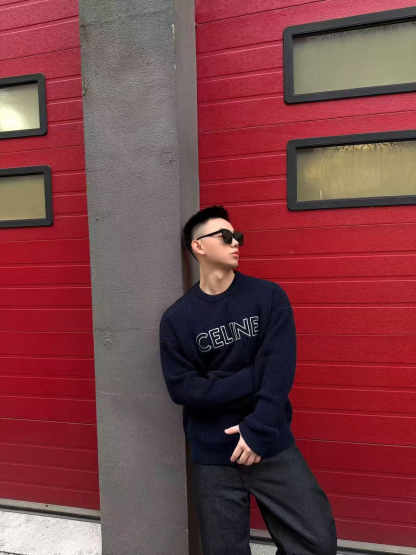 CELINE  刺繍 クルーネックニット