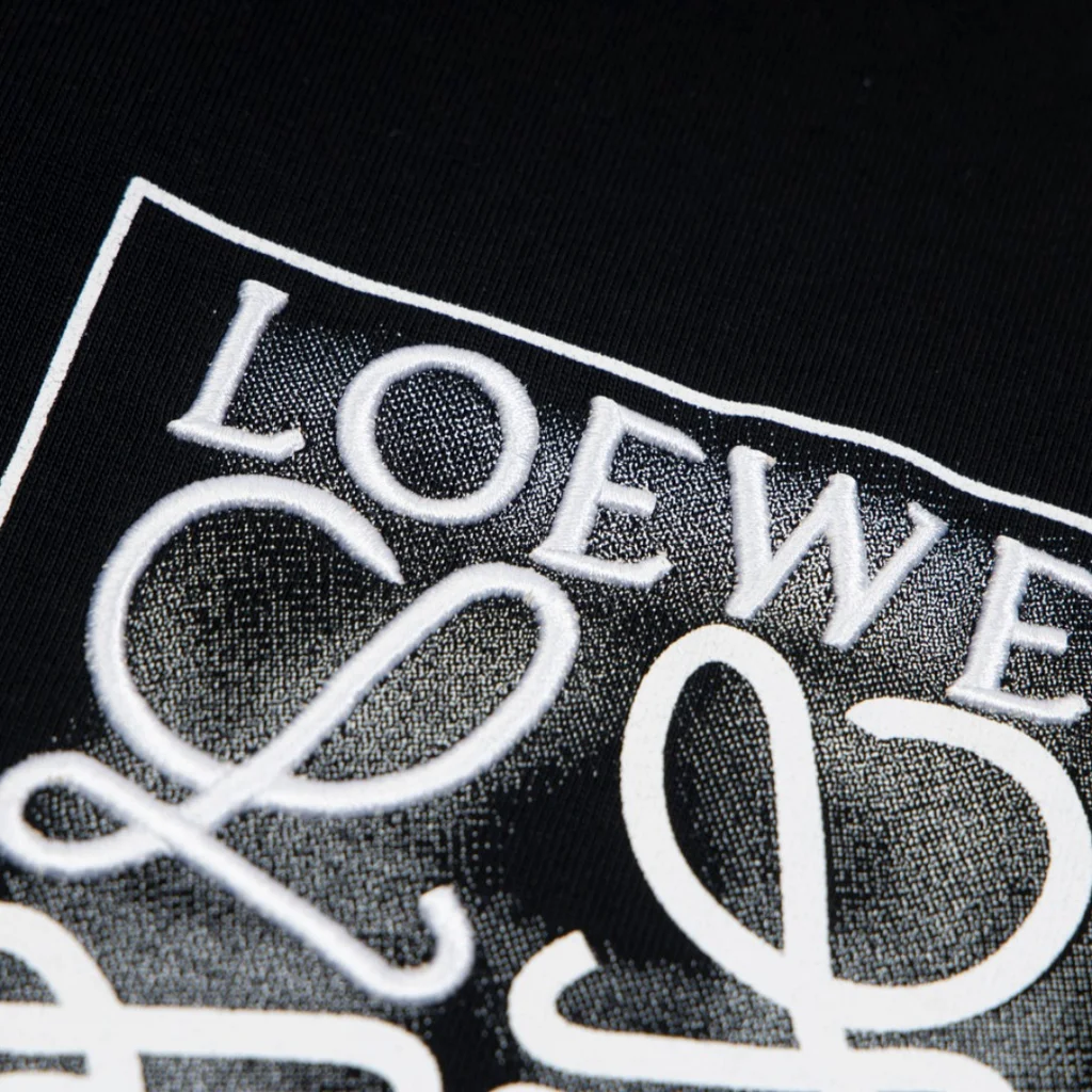 LOEWE『XS-L』話題沸騰中 安定感抜群 新品 キレカジ 刺繍 無地 2色 ゆったり Ｔシャツ