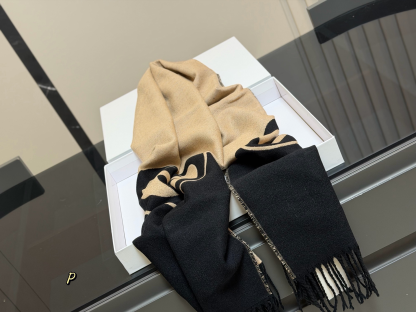 ★GUCCI★マフラー GGマーク★ユニセックス♪返品可 ウール素材