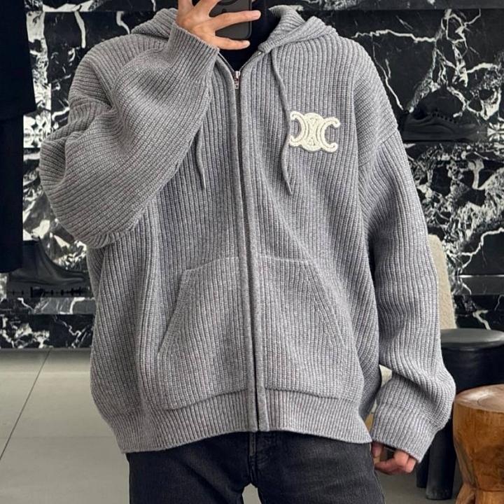 ★大人気！トリオンフが映える★【CELINE】ニットパーカー