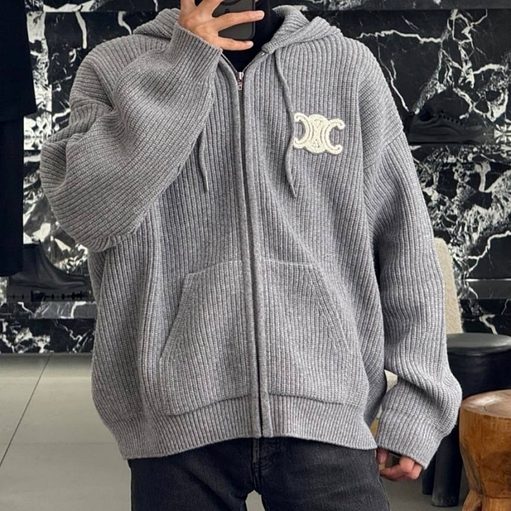 ★大人気！トリオンフが映える★【CELINE】ニットパーカー