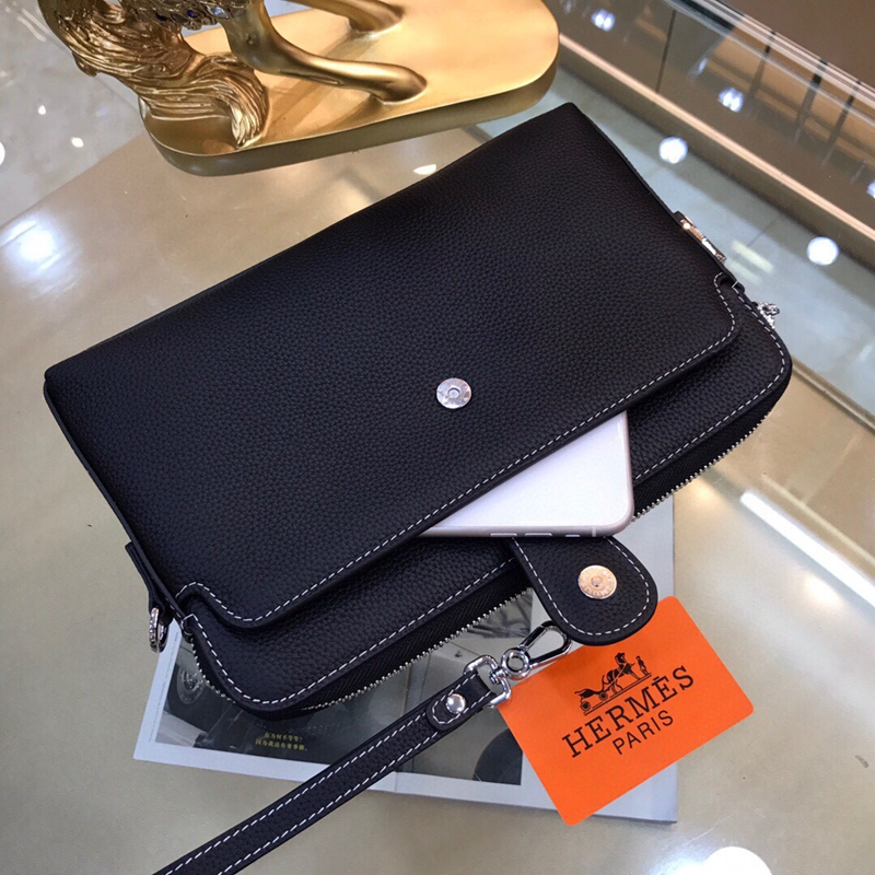 Hermesエルメス・レザークラッチバック
