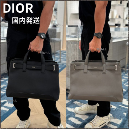 仕事も旅行も◎収納力 メンズDior 2WAY バッグM