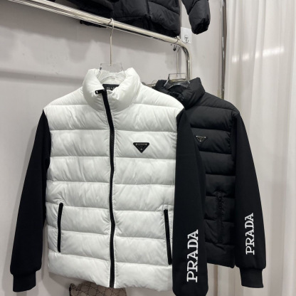 【VIPセール】PRADA 早い者勝ちセール！ダウンジャケット