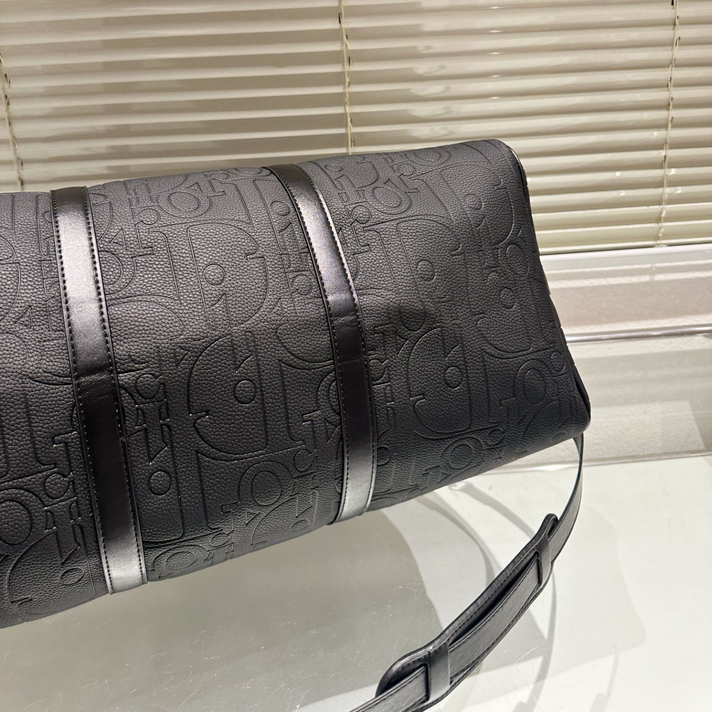 【ステキな小旅行に最適】Dior Weekender 40 バッグ