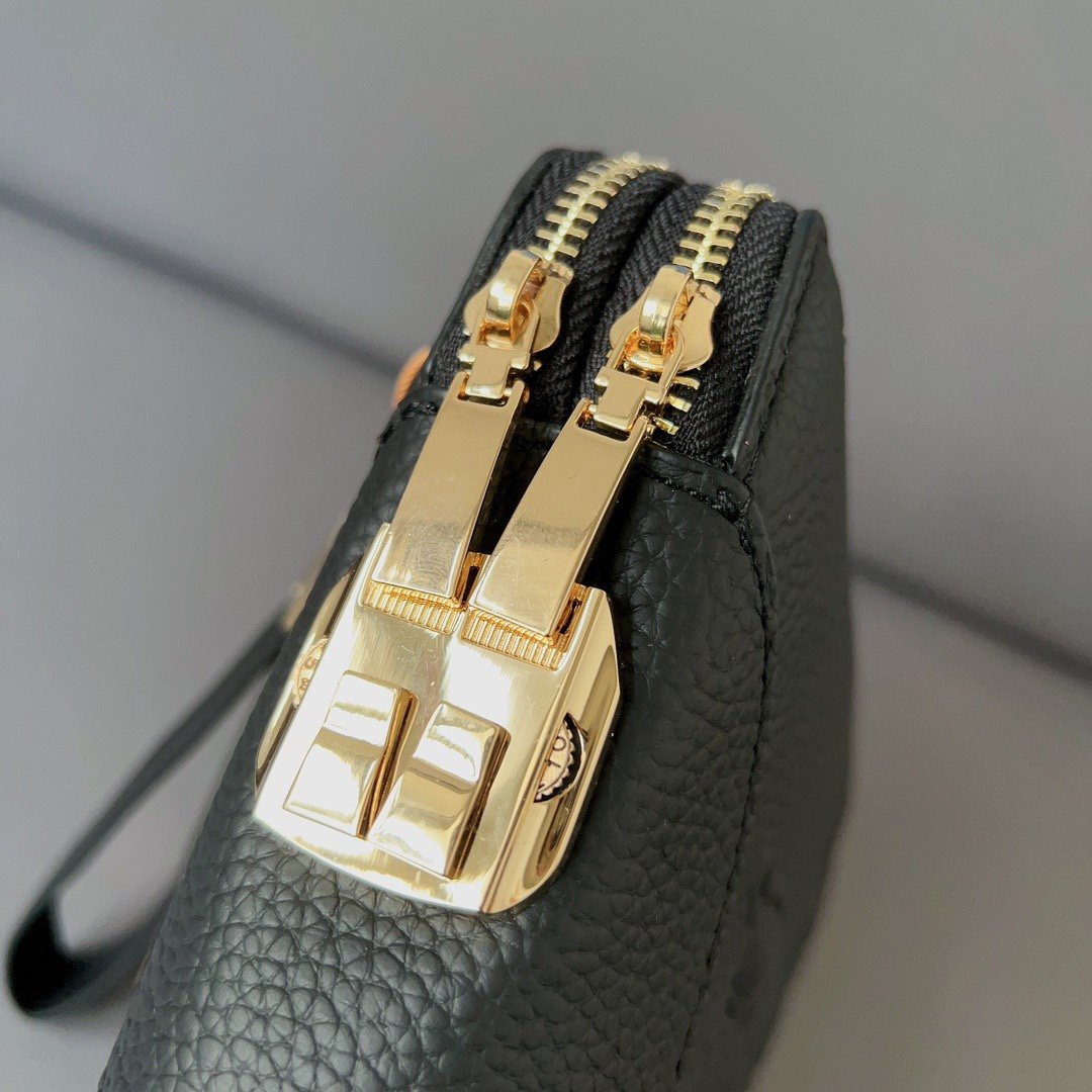 Hermesエルメス・レザークラッチバック