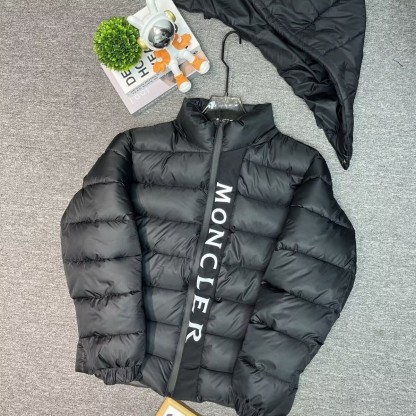 MONCLER ダウンジャケット UME JACKET