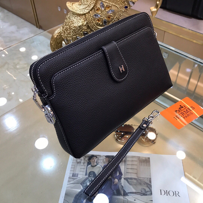 Hermesエルメス・レザークラッチバック