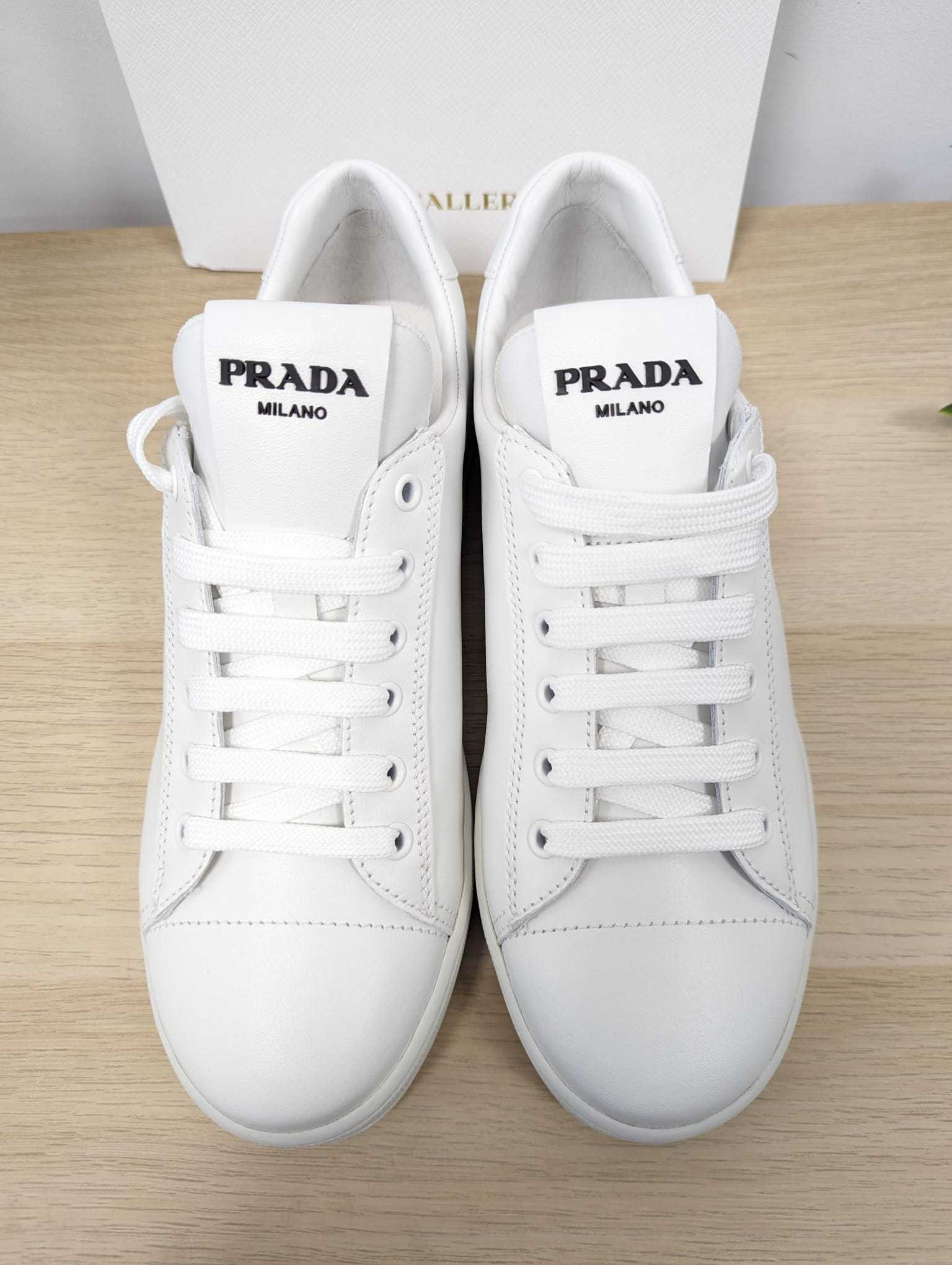 6万取引突破★UPS速達便利用！【PRADA】2EG400 3ON8_スニーカー