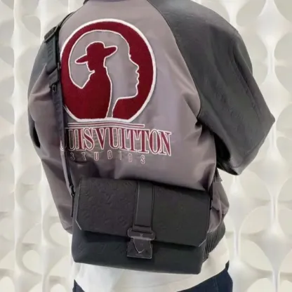 【大人の定番☆】Louis Vuitton Sケープ メッセンジャーバッグ M23741