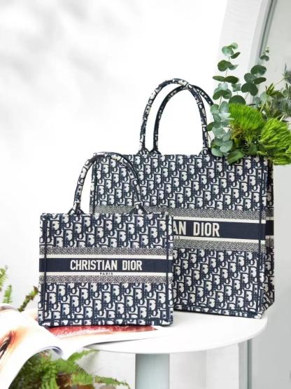 “DIOR BOOK TOTE” “ディオール オブリーク” バッグ