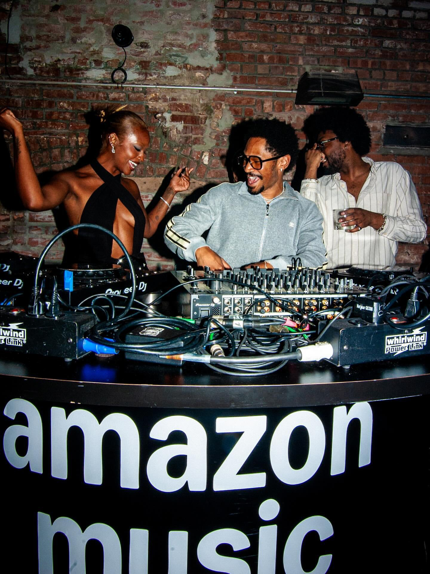 パク・ボゴム 着用 同款 刺繍トップス☆VIP価格☆ CELINE ジャージ