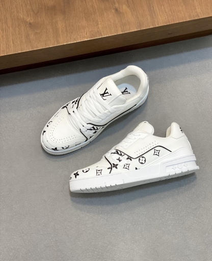 新作メンズ*LV*Trainer スニーカー モノクロモノグラム レザー