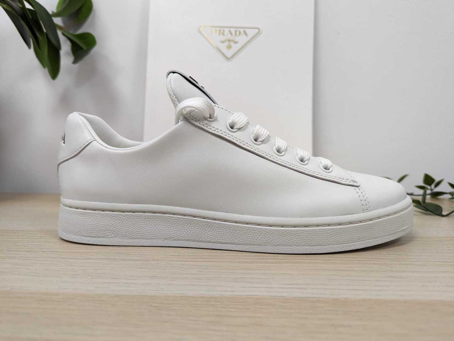 6万取引突破★UPS速達便利用！【PRADA】2EG400 3ON8_スニーカー