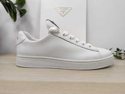 6万取引突破★UPS速達便利用！【PRADA】2EG400 3ON8_スニーカー