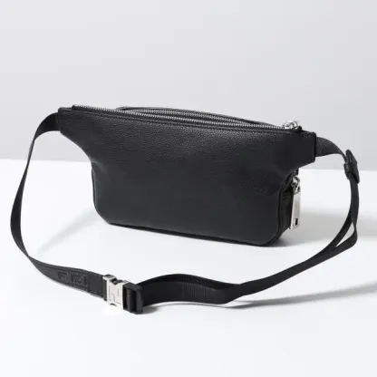 FENDI ボディバッグ 7VA605 AMAC レザー クロスボディ