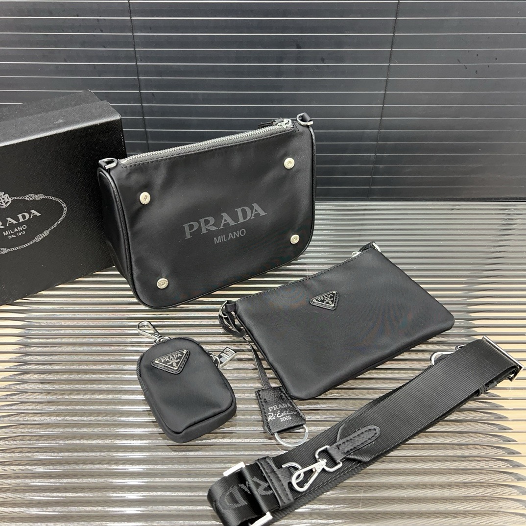 Prada ショルダーバッグ 3点セット ユニセックス