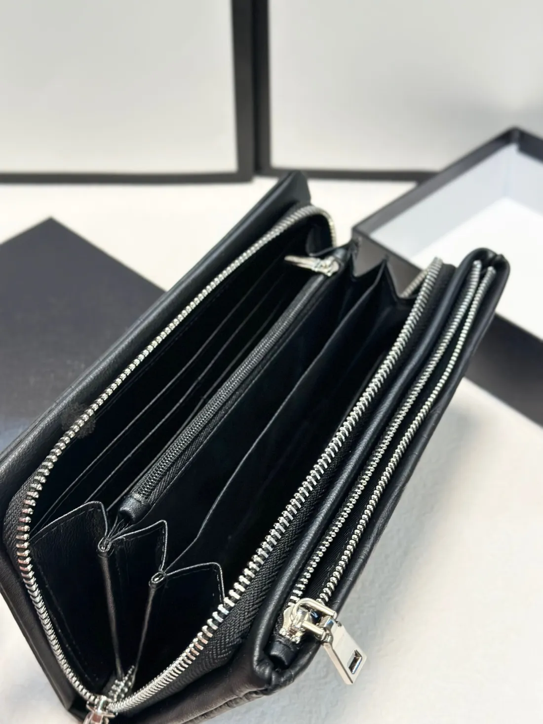 希少◆クロコの高級感◆PRADA ベアン Bearn 長財布