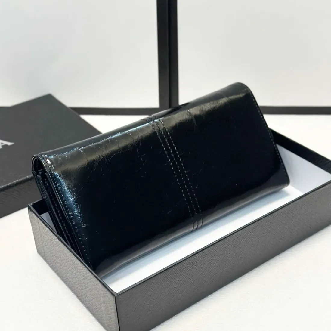 希少◆クロコの高級感◆PRADA ベアン Bearn 長財布