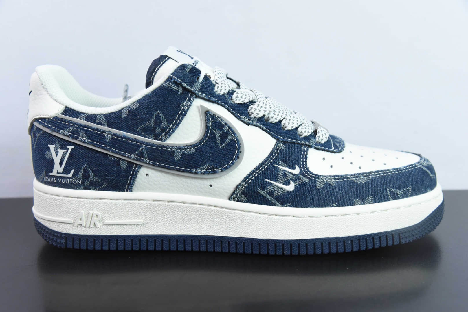 Louis Vuitton × Nike Air Force 1 07 LV8 Low Dark Blue White LV Monogram/Starry Night Black LV Monogram