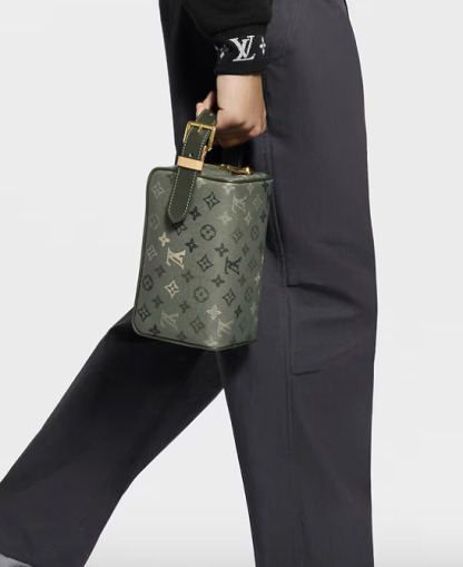 Louis Vuitton☆ドップキット カモフラージュカーキグリーン