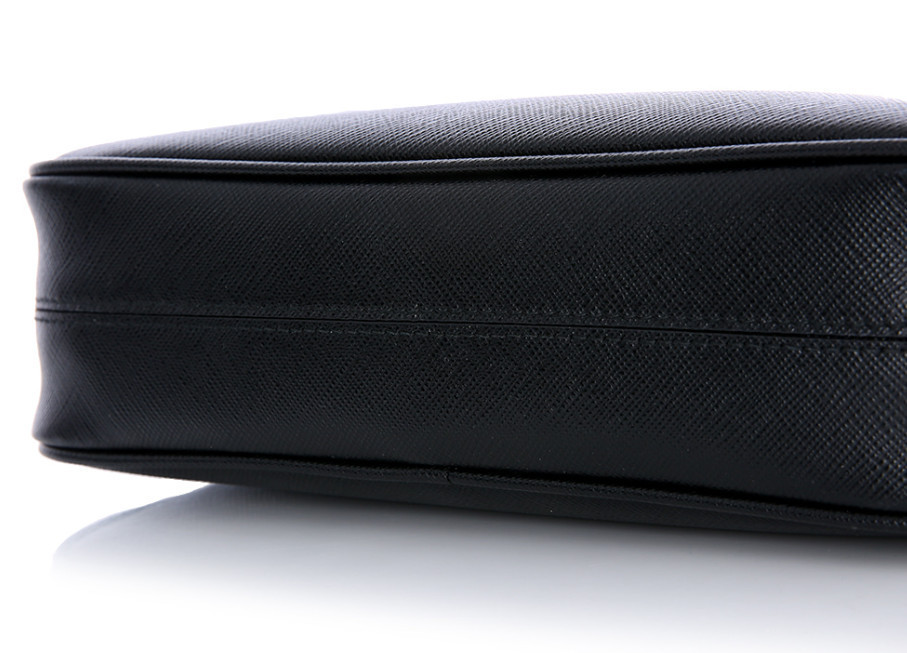 ♦PRADA♦メンズ ショルダーバッグ☆正規品・関税込☆